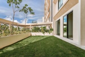Garden House en LA VELA, Puerto Cancun, Venta o Renta, con alberca privada